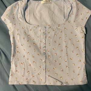 light blue flowered rebellious dreamer top, size small